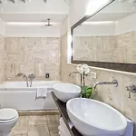 Kame Hall Bed & Breakfast 4*