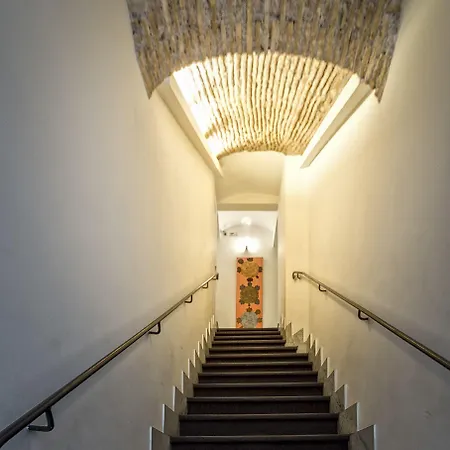 Kame Hall Frühstückspension 4*